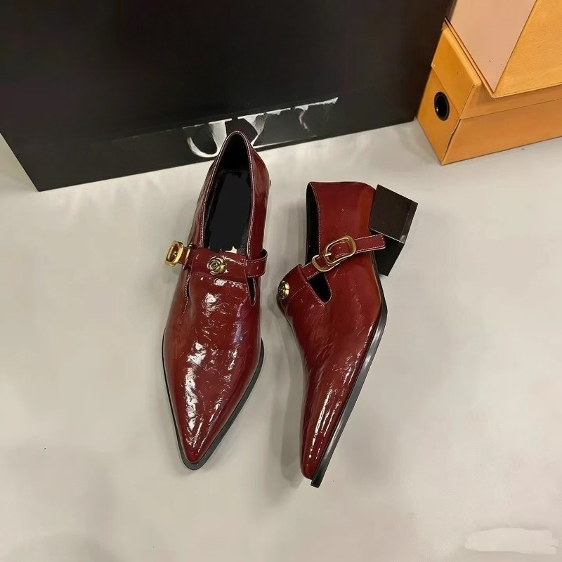 Flat-bottomed Thick-soled Poin - đánh giá và giá Mary Jane Shoes
