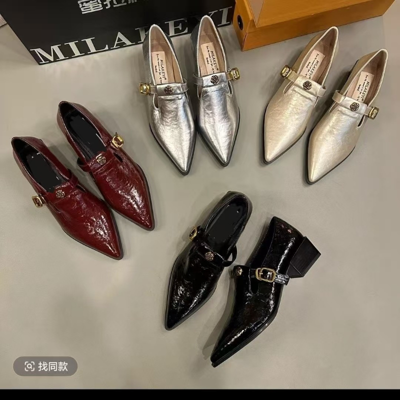 Flat-bottomed Thick-soled Poin - đánh giá và giá Mary Jane Shoes