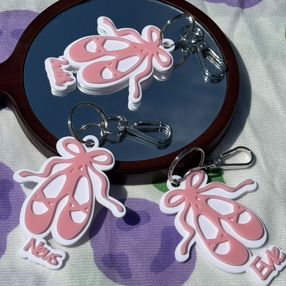Custom Name Acrylic Keychain P - đánh giá và giá Women Shoes Name